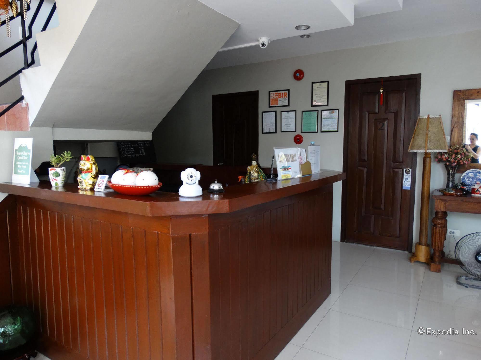 Harbour Gardens Tourist Inn Tagbilaran-stad Buitenkant foto