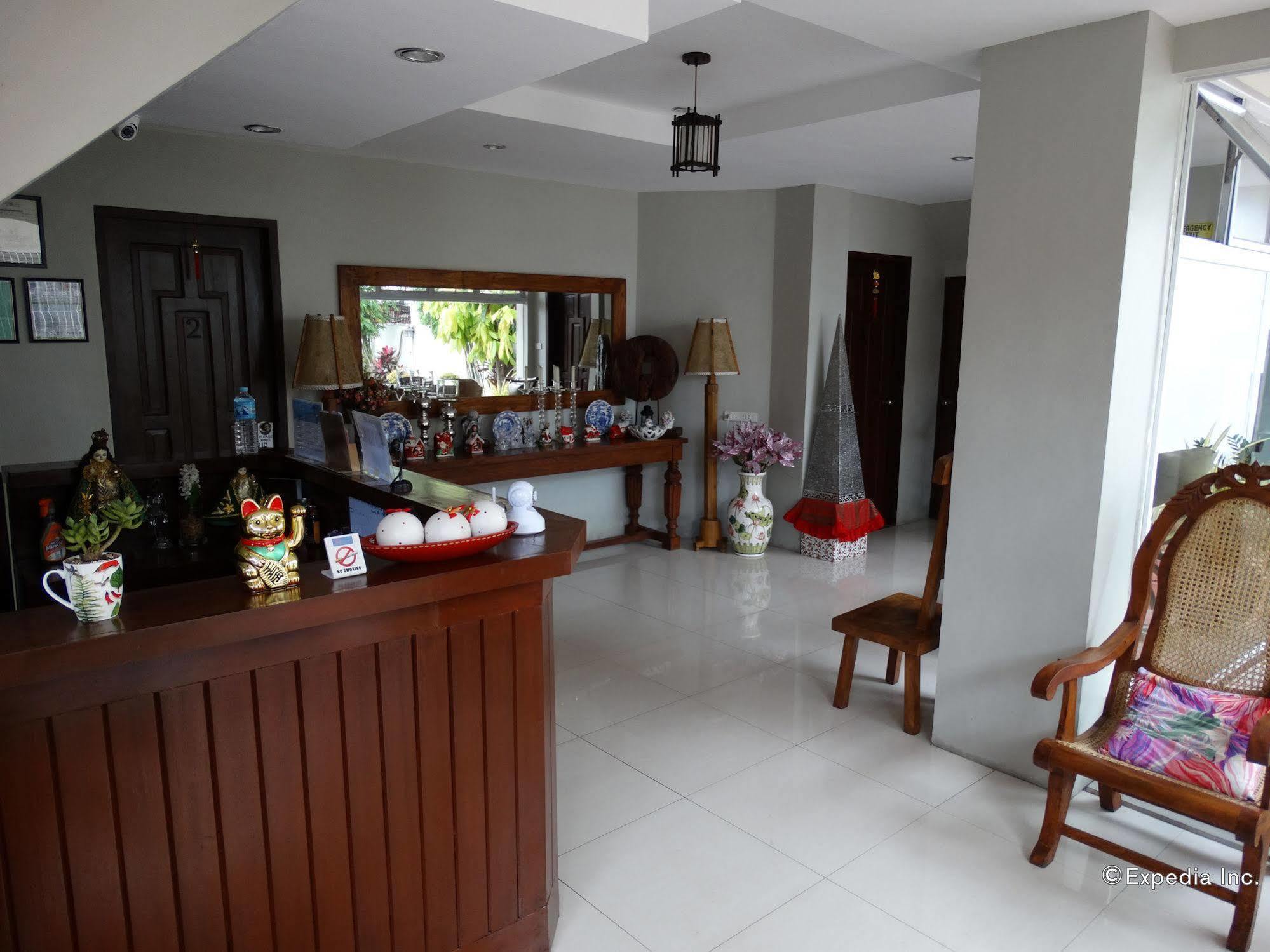 Harbour Gardens Tourist Inn Tagbilaran-stad Buitenkant foto