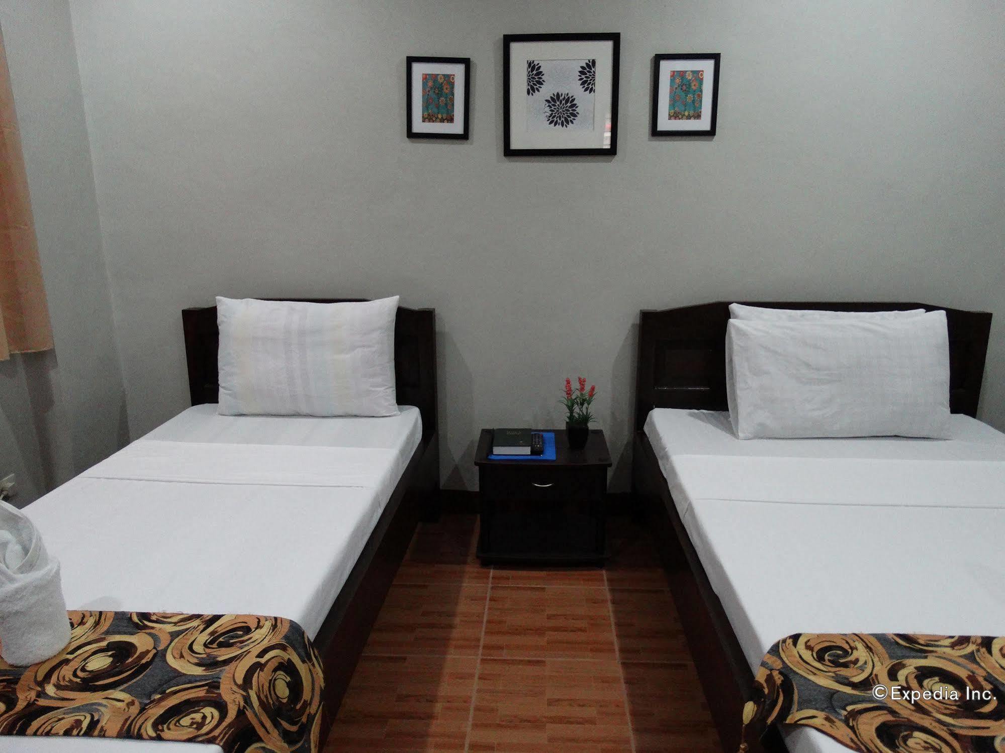 Harbour Gardens Tourist Inn Tagbilaran-stad Buitenkant foto