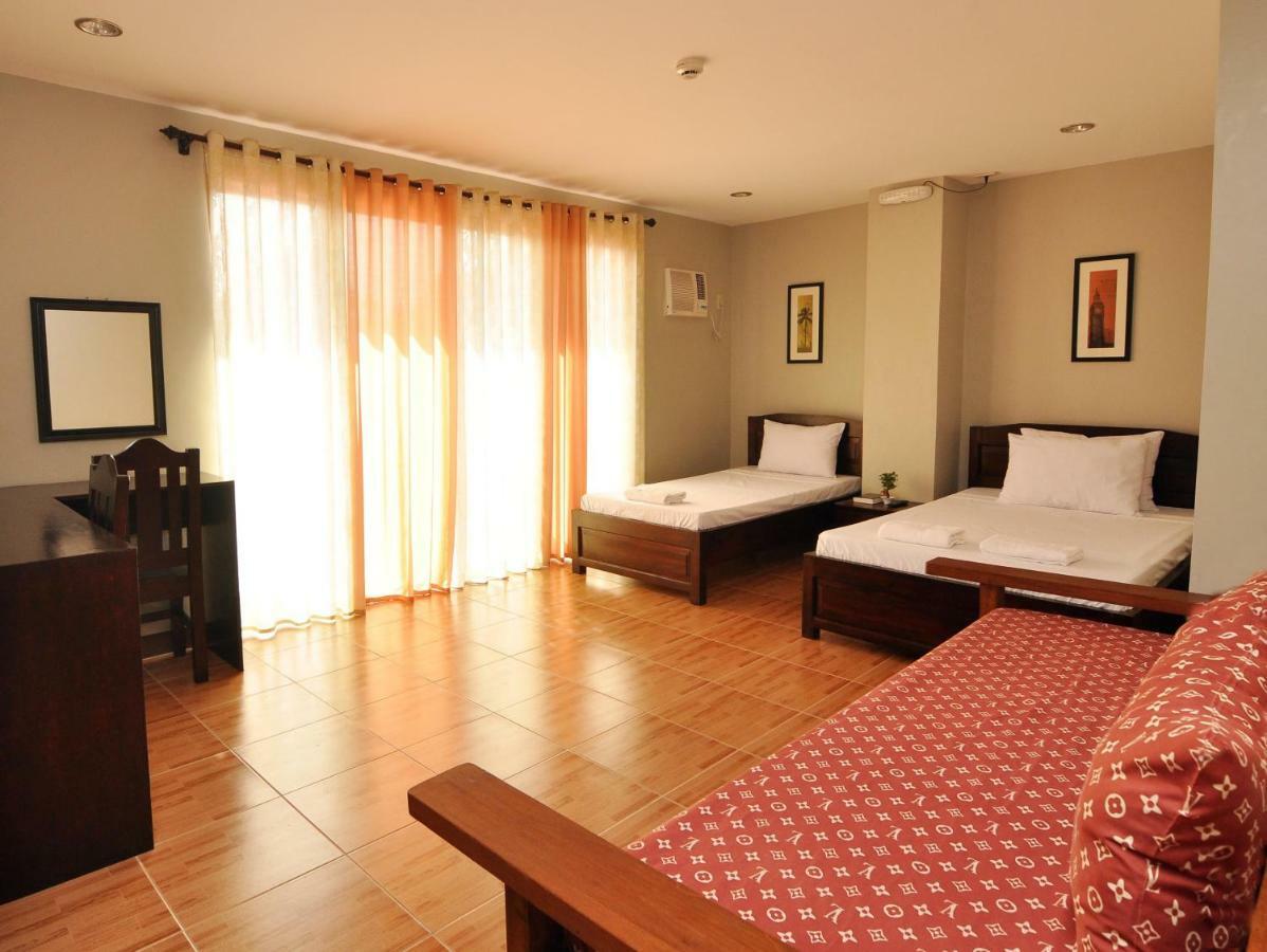 Harbour Gardens Tourist Inn Tagbilaran-stad Buitenkant foto